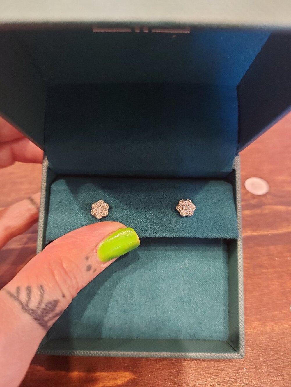 EFFY 925 Silver 0.14tcw Diamond Bouquet Stud Earrings